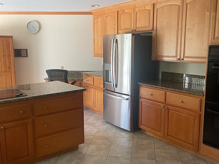 6425 Randall Ct — Photo 12