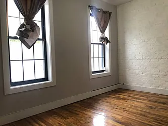 Rented by Premier Metro Realty Corp