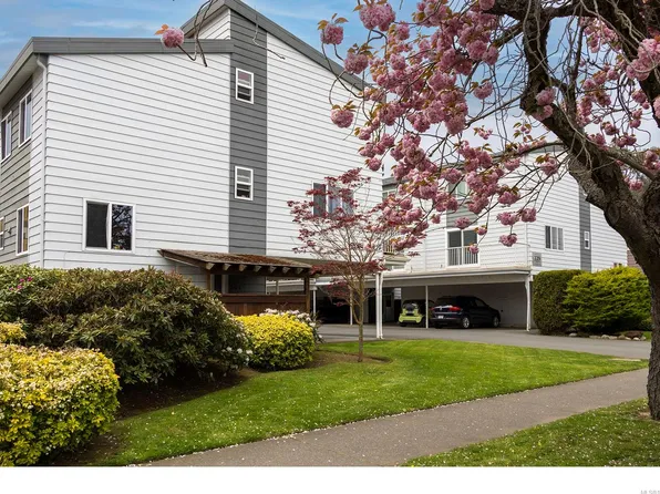 229 Ontario St #304, Victoria, BC V8V 1N1
