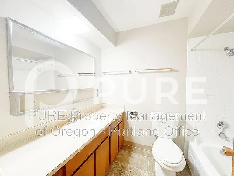1123 SE 27th Ave — Photo 9