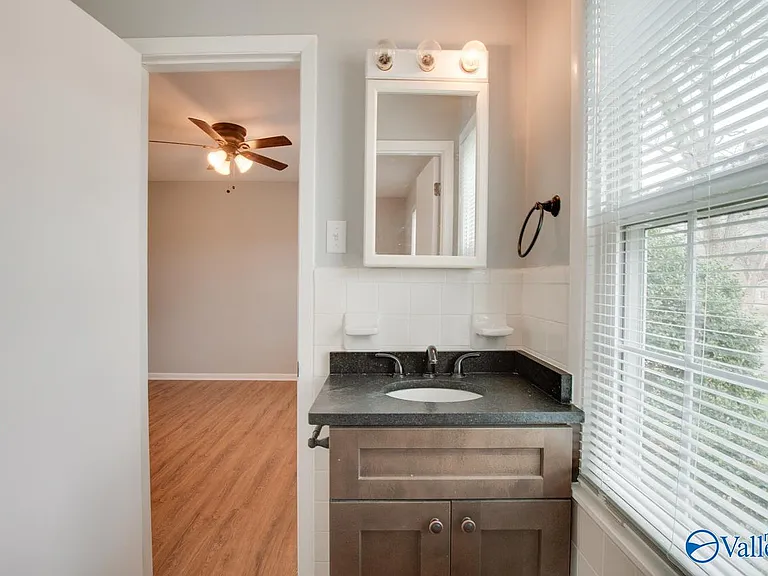9802 Dolphin Dr SE — Photo 22
