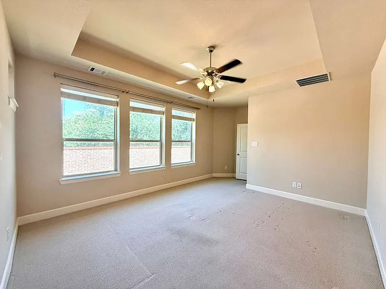 6704 Castillo St — Photo 19