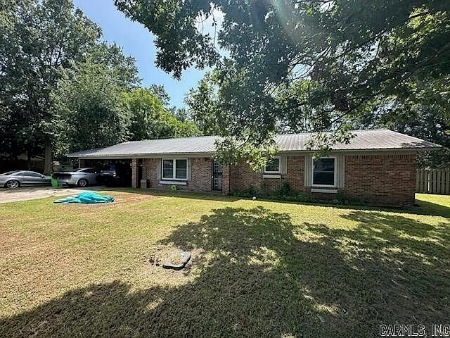 1st image of 68 Eastwood Dr