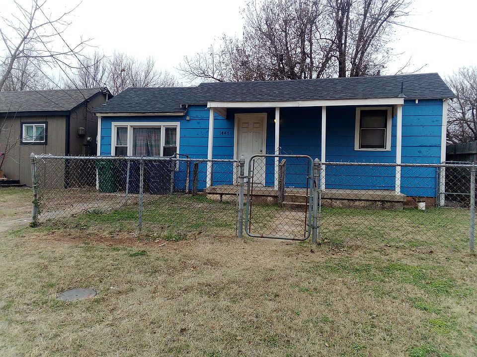 1st image of 1447 S Lenora St