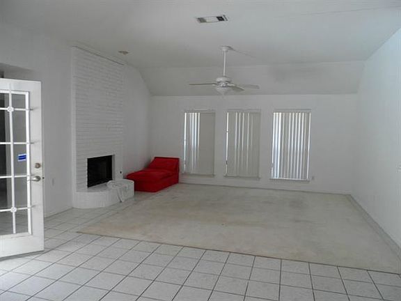 2nd image of 5332 Whispering Oaks Dr
