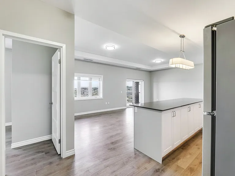 325 Lakeview Dr — Photo 13