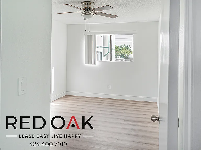 12767 San Fernando Rd #7 — Photo 9