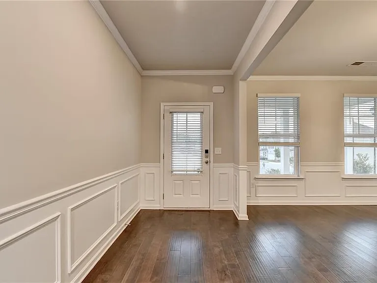 461 Paxton Ln — Photo 4