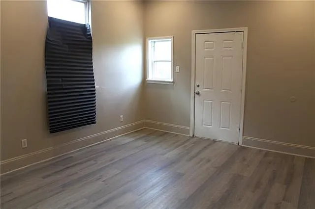 2423 Saint Roch Ave — Photo 14