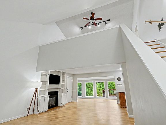 5th image of 6116 N Legion Ave