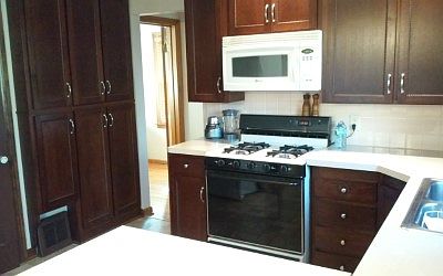 Kitchen pantry / stove