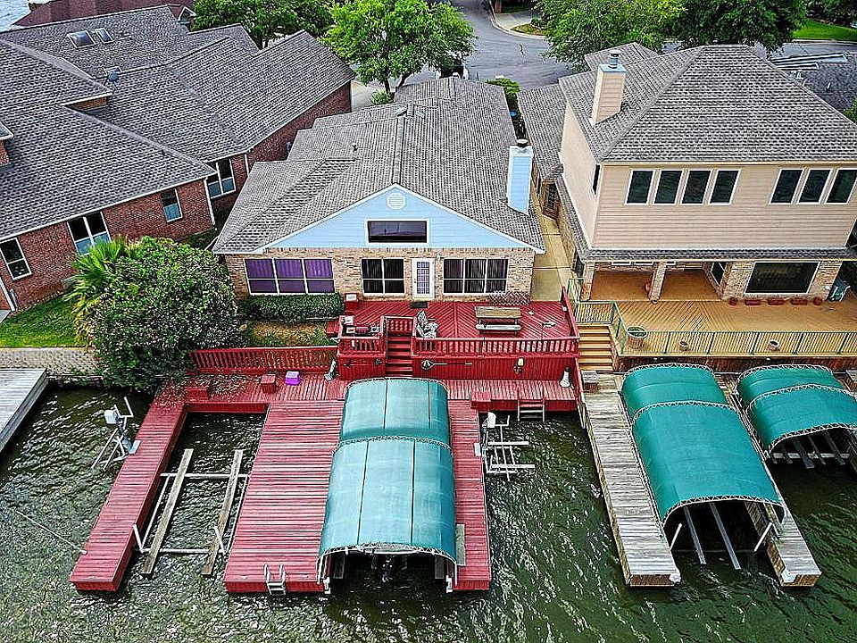 1st image of 12854 Pelican Island Dr