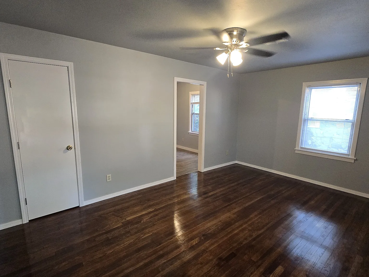 2 bed, 796 sqft, $985 — Photo 1
