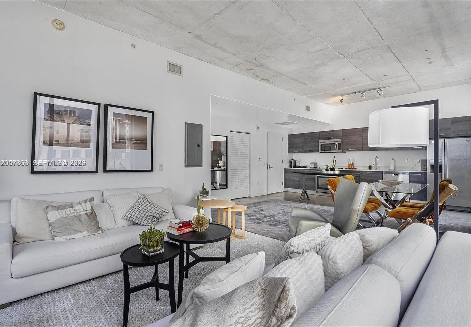 Centro Condo — Photo 4