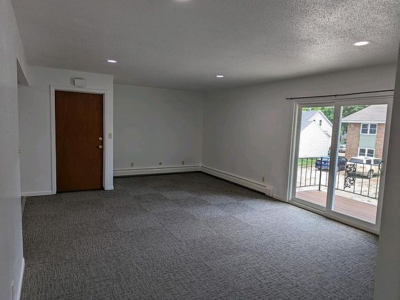 5th image of 1739 1st Ave N #10