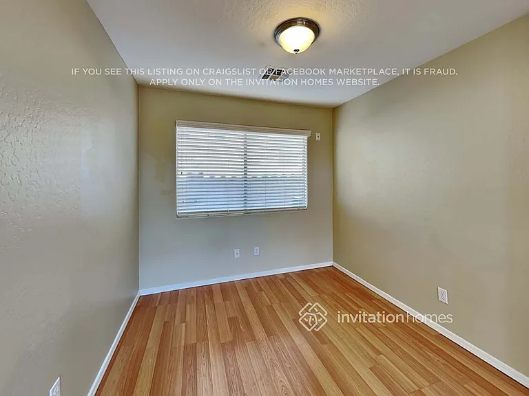 7106 N 77th Dr — Photo 9