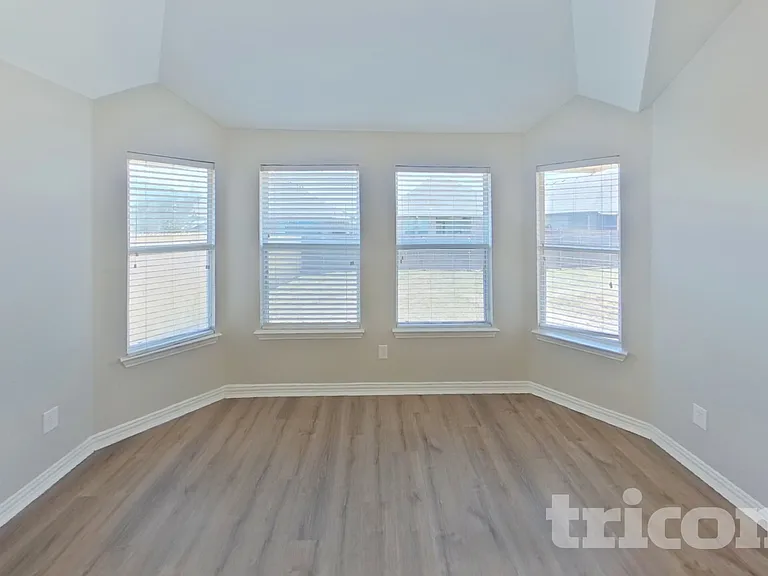 7814 Longbow Ln — Photo 7