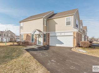 540 Springbrook Trl N, Oswego, IL 60543