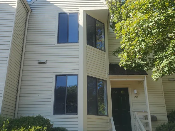1217 Chatham Rdg, Charlottesville, VA 22901