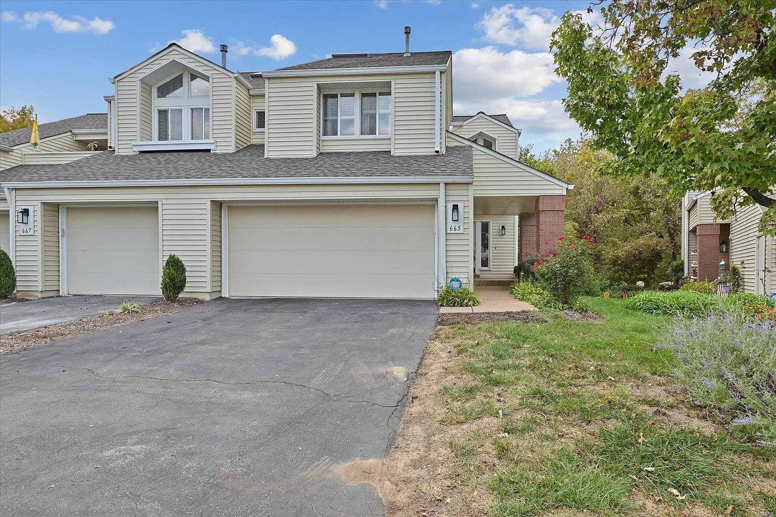 665 Highview Circle Dr photo 1