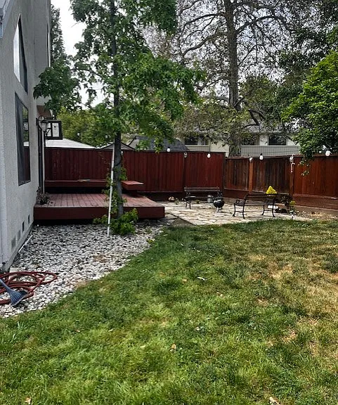 574 Glenmoor Cir — Photo 1