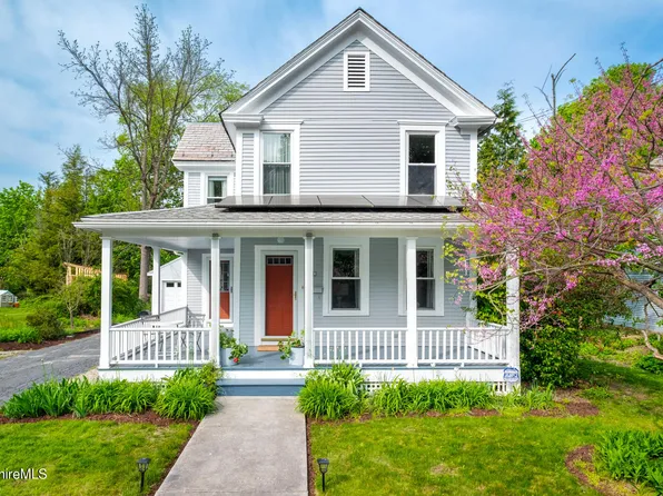 20 Linden St, Williamstown, MA 01267