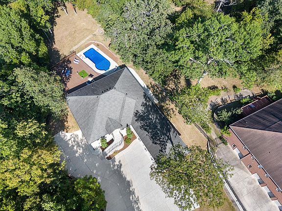 4th image of 714 Hillwood Blvd