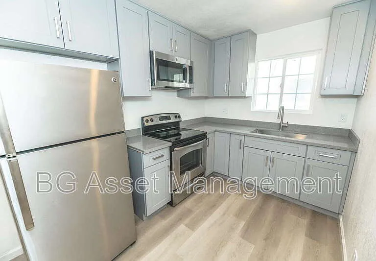 2030 Stanton Ave #1 — Photo 6