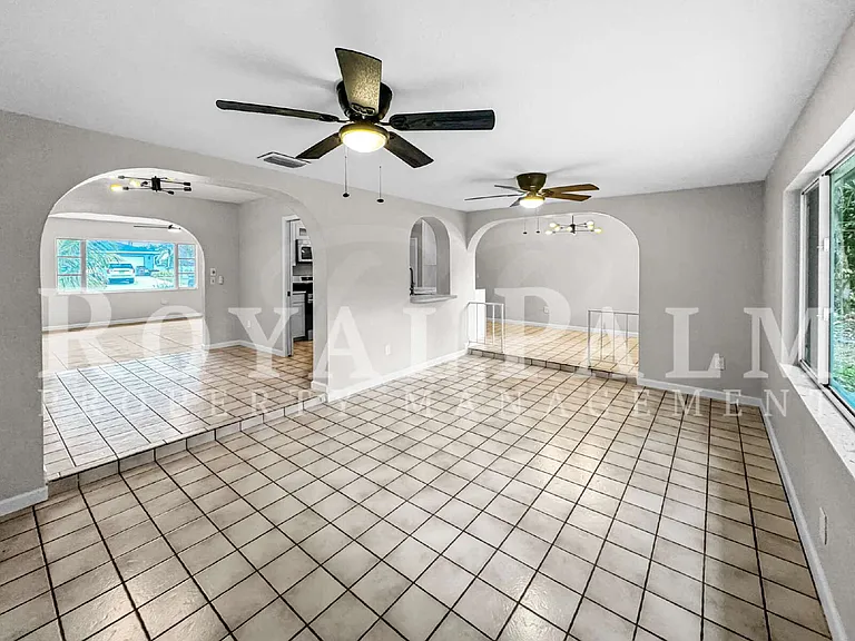 206 SE 46th Ter — Photo 14
