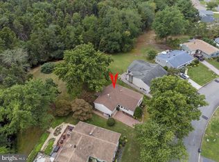 39 Edinburgh Dr, Toms River, NJ