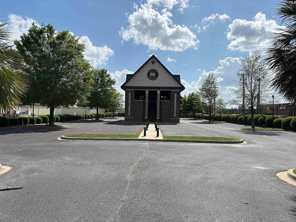 2nd image of 1215 Bluff Rd #F-3