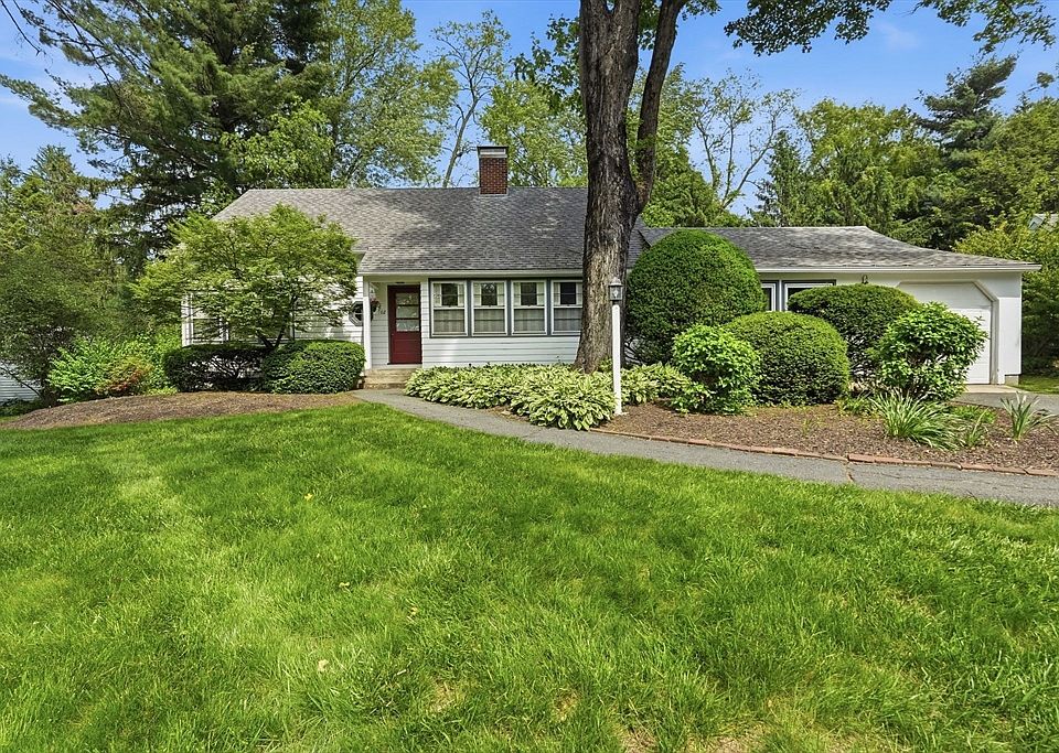 1st image of 102 Blue Hills Rd