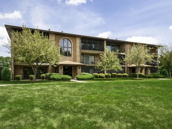 11117 Heritage Dr APT 1D, Palos Hills, IL 60465