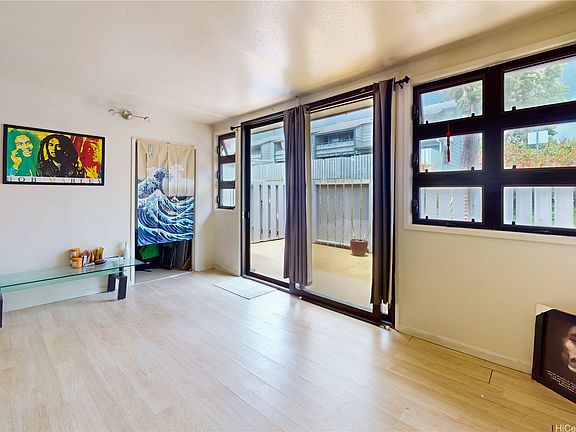 4th image of 94-061 Kuahelani Ave APT 132