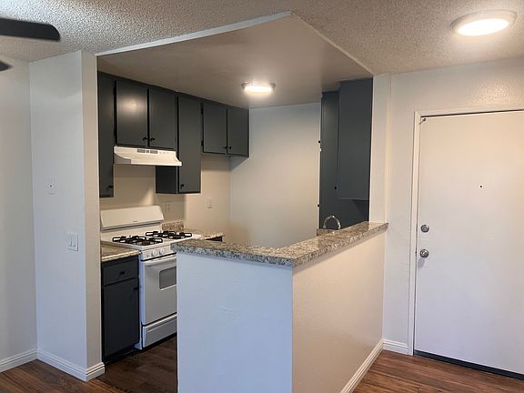 4th image of 2925 E 7th St APT 304