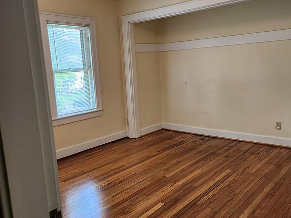 3rd image of 849 Timberman Rd