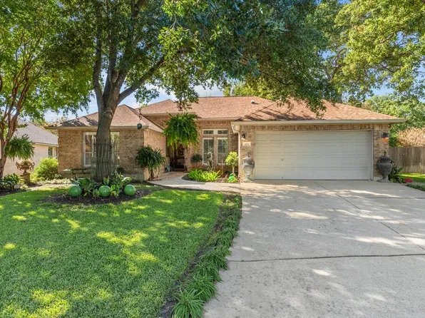105 Nature Trl, Fredericksburg, TX 78624