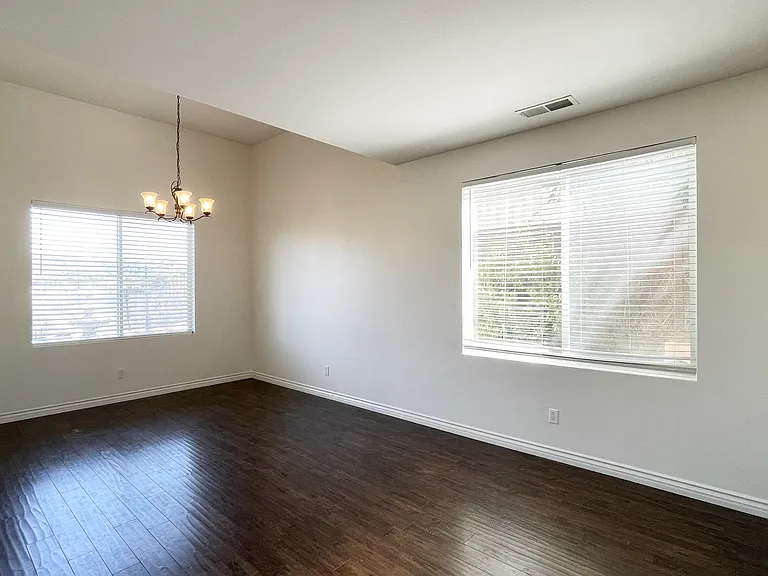 5218 Mariner Dr — Photo 22