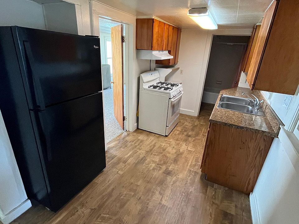 1st image of 84 Conklin Ave #2