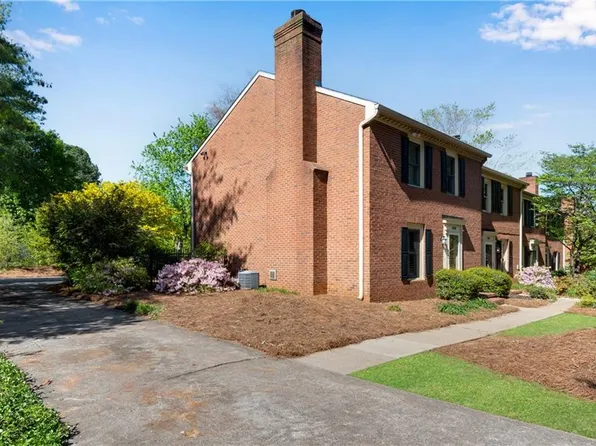 1080 Old Roswell Rd, Roswell, GA 30076