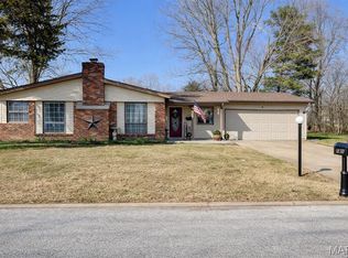 1419 Vicksburg Dr, Belleville, IL