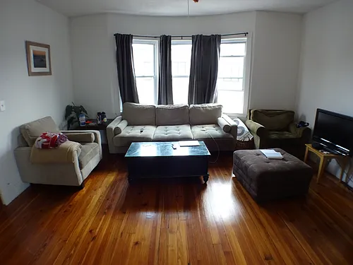 2 Bay St #3 Photo 1