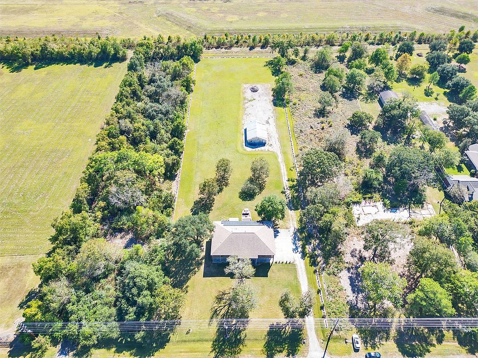 1st image of 7502 E Wallisville Rd