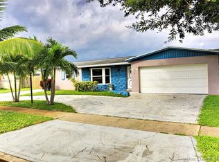 6921 NW 9th St, Margate, FL 33063