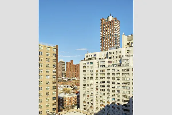 Sold by Stribling | media 3