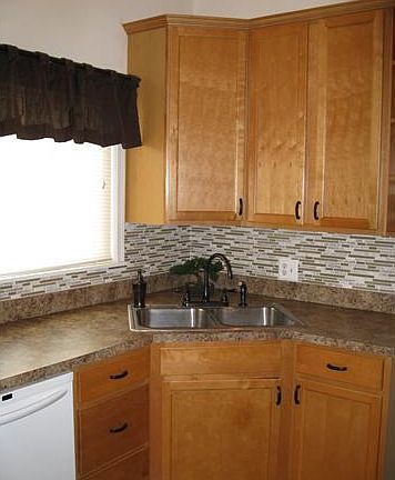 Additional kitchen view