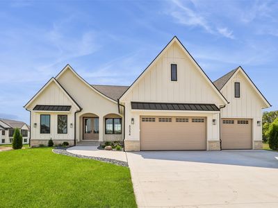 5254 175th St, Urbandale, IA, 50323