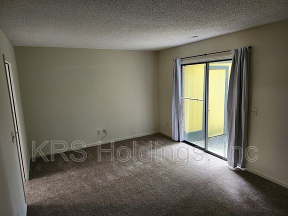 2nd image of 1129 Mountain View Dr