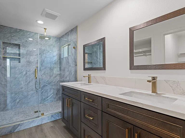 8996 Newport Ave — Photo 23