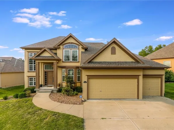 1910 NE 104th Ter, Kansas City, MO 64155